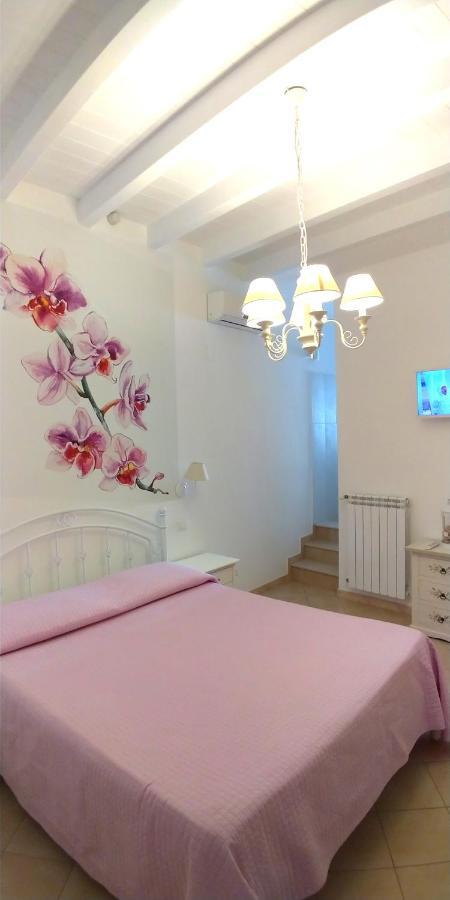My Monopoli- Casa Dei Fiori "Orchidea" Centro Storico Hotell Eksteriør bilde